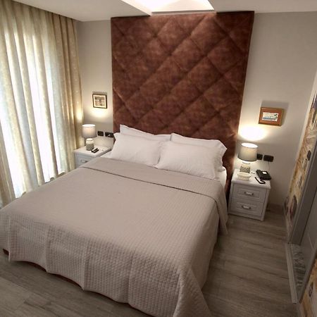 Vila Shard Boutique Hotel Tiranë Ngoại thất bức ảnh