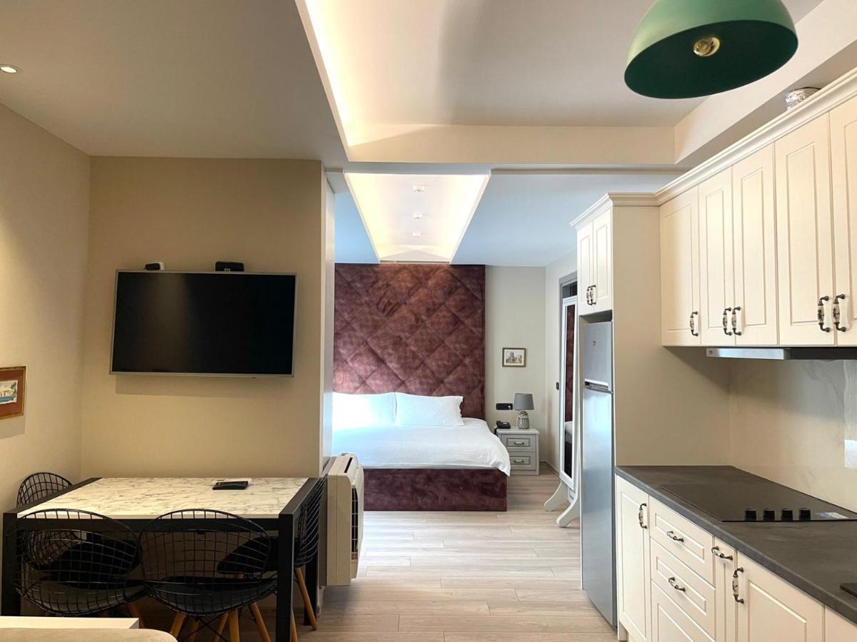 Vila Shard Boutique Hotel Tiranë Ngoại thất bức ảnh