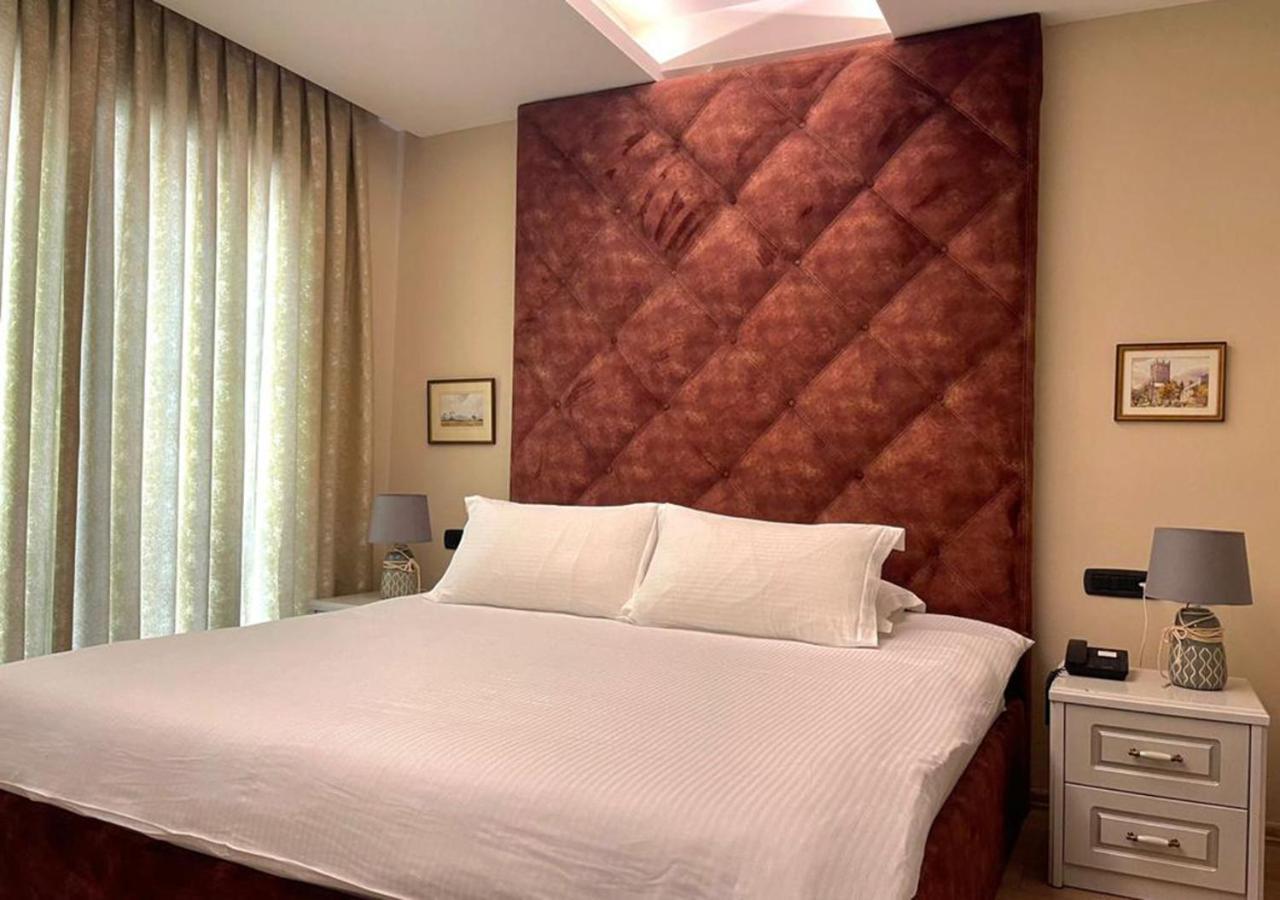 Vila Shard Boutique Hotel Tiranë Ngoại thất bức ảnh