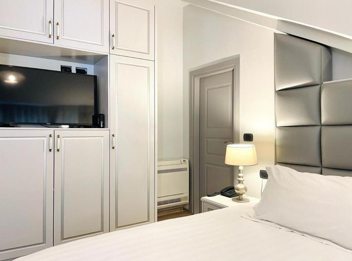 Vila Shard Boutique Hotel Tiranë Ngoại thất bức ảnh