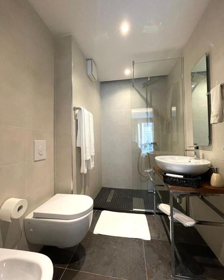 Vila Shard Boutique Hotel Tiranë Ngoại thất bức ảnh