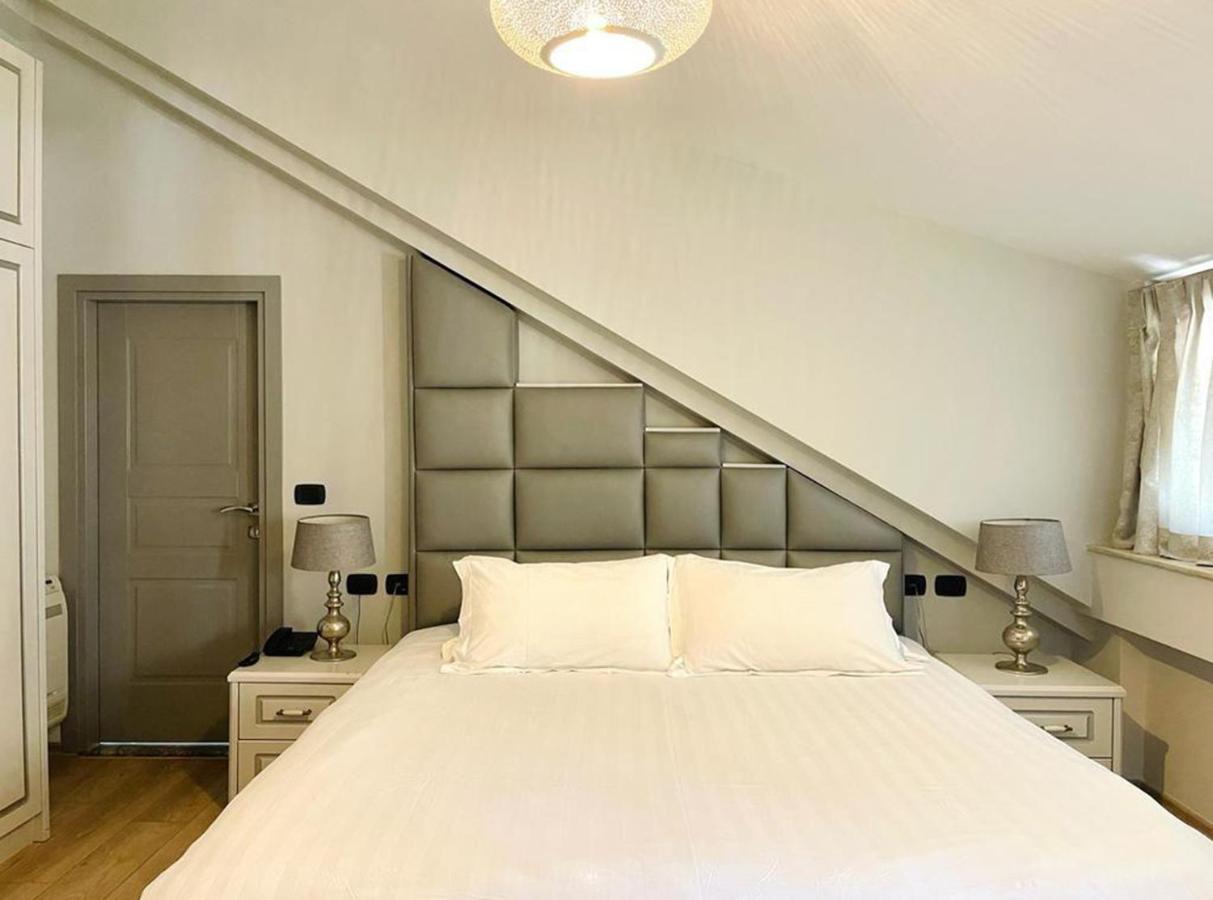Vila Shard Boutique Hotel Tiranë Ngoại thất bức ảnh